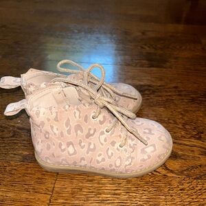 GAP booties - Toddler size 7